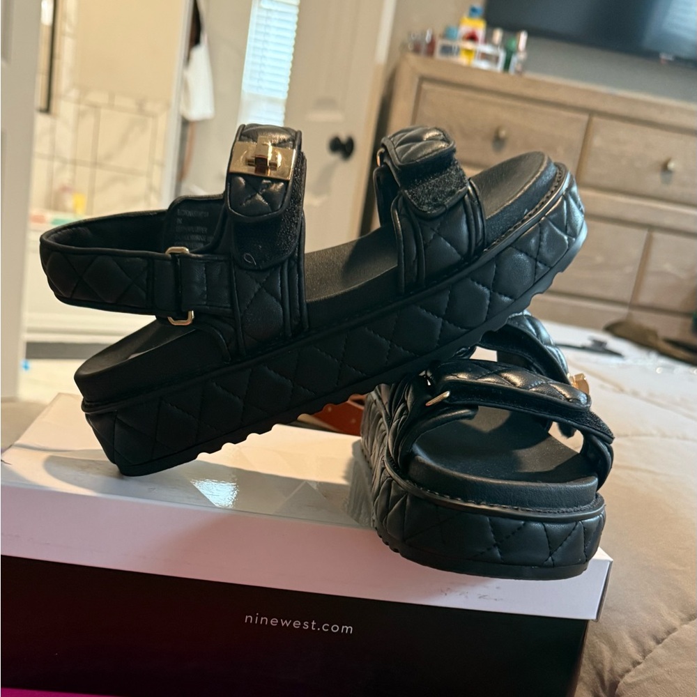 Steve Madden Black Quilted Sandals